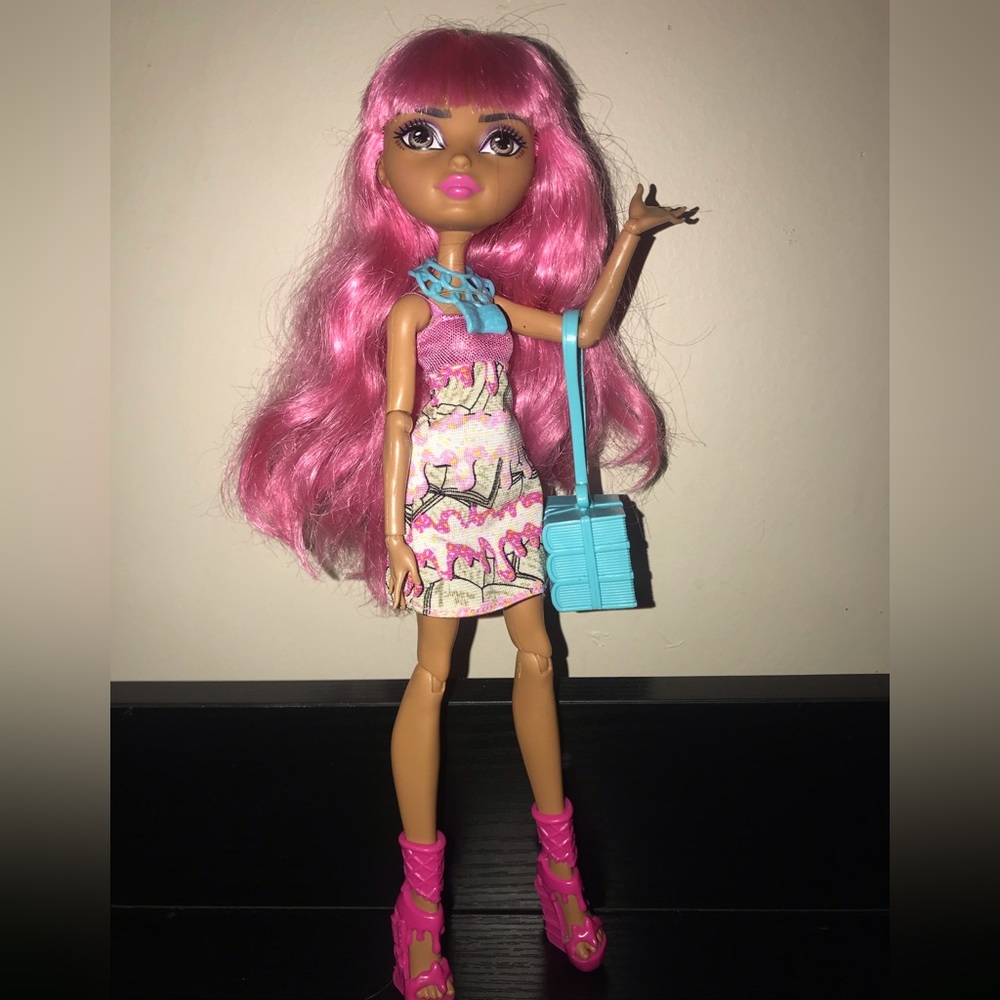 Ever After High Ginger Breadhouse